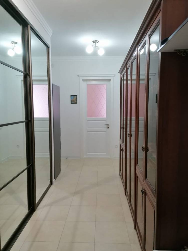 b4e0aee3-a28f-4e62-be9d-72caa15166f5