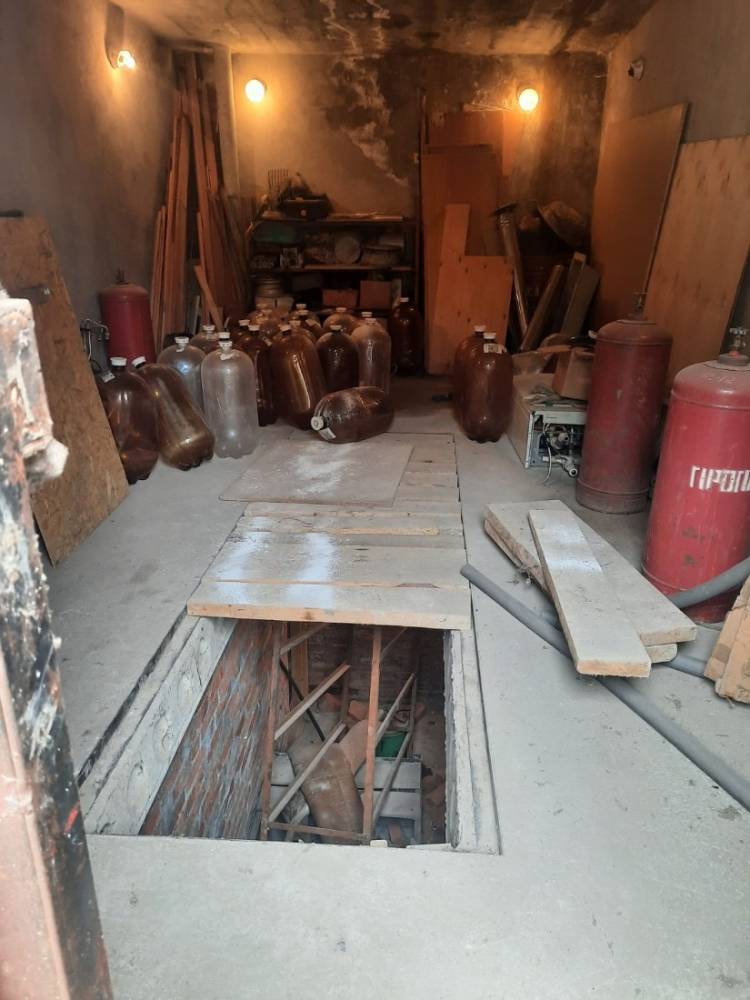 f00ef83b-b6a6-4bfb-922b-cb4b9ef1e350