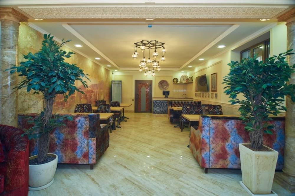 whatsapp image 2025-10-25 at 11.39.56 (1)