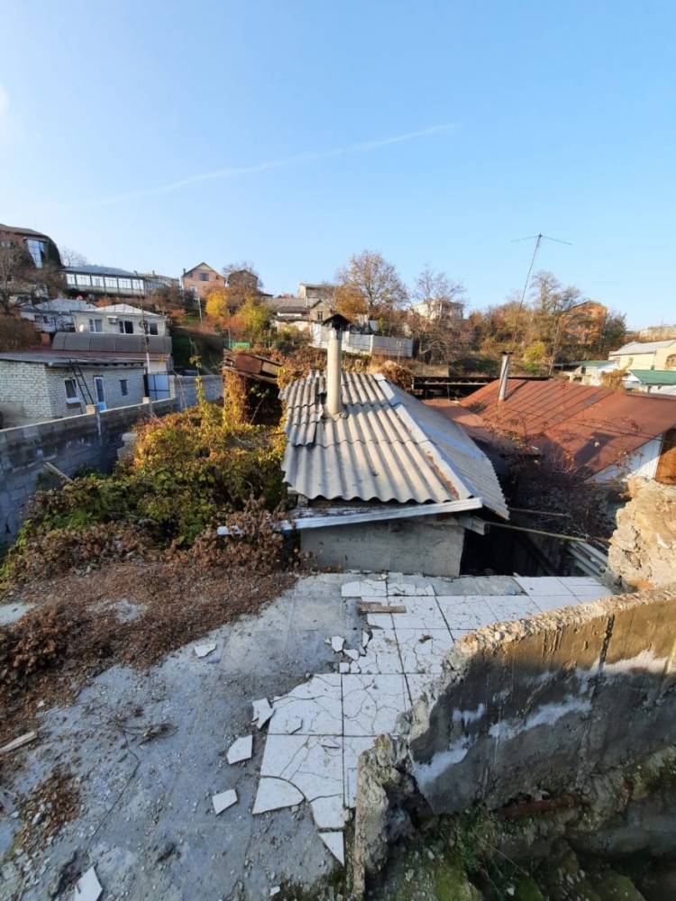 bee50b7a-d835-49cd-a525-c6138efa5c3b