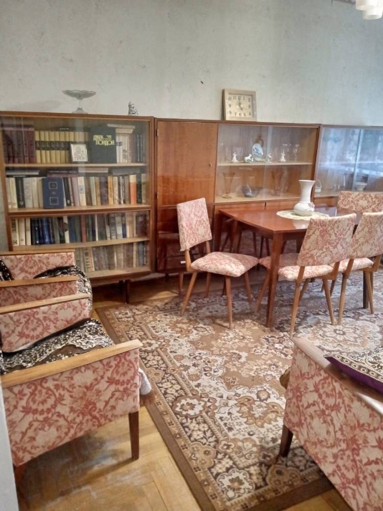 d20e054c-68b5-4467-a10b-d6722987115d