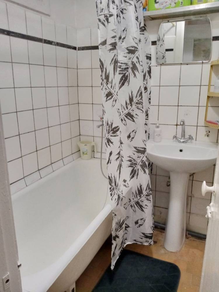 b7160383-31ec-4dd7-a39d-9e624373acfc