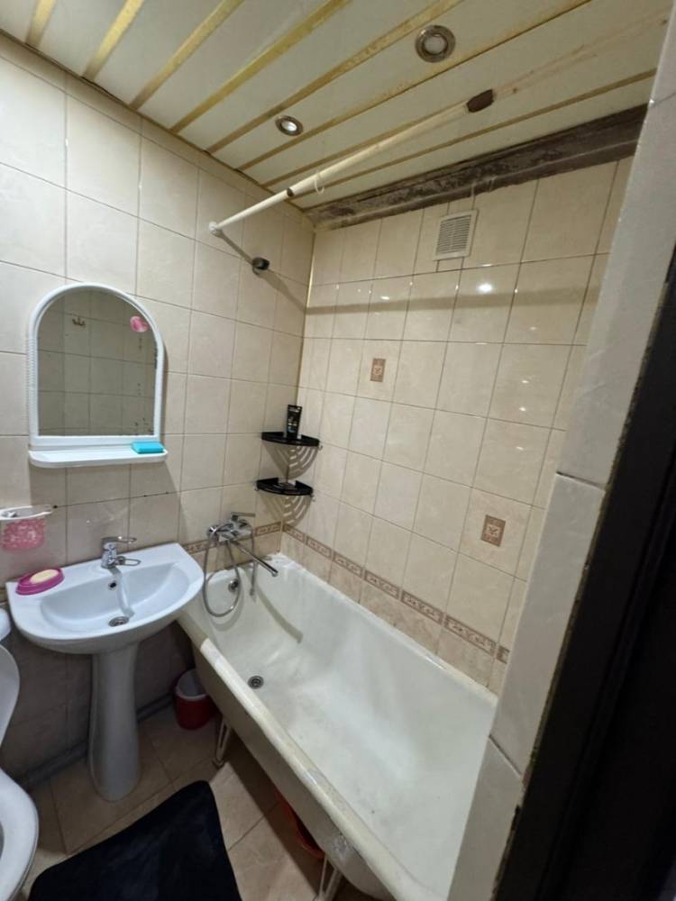 b1608b55-8df3-416c-87fe-8a4714be1ebe