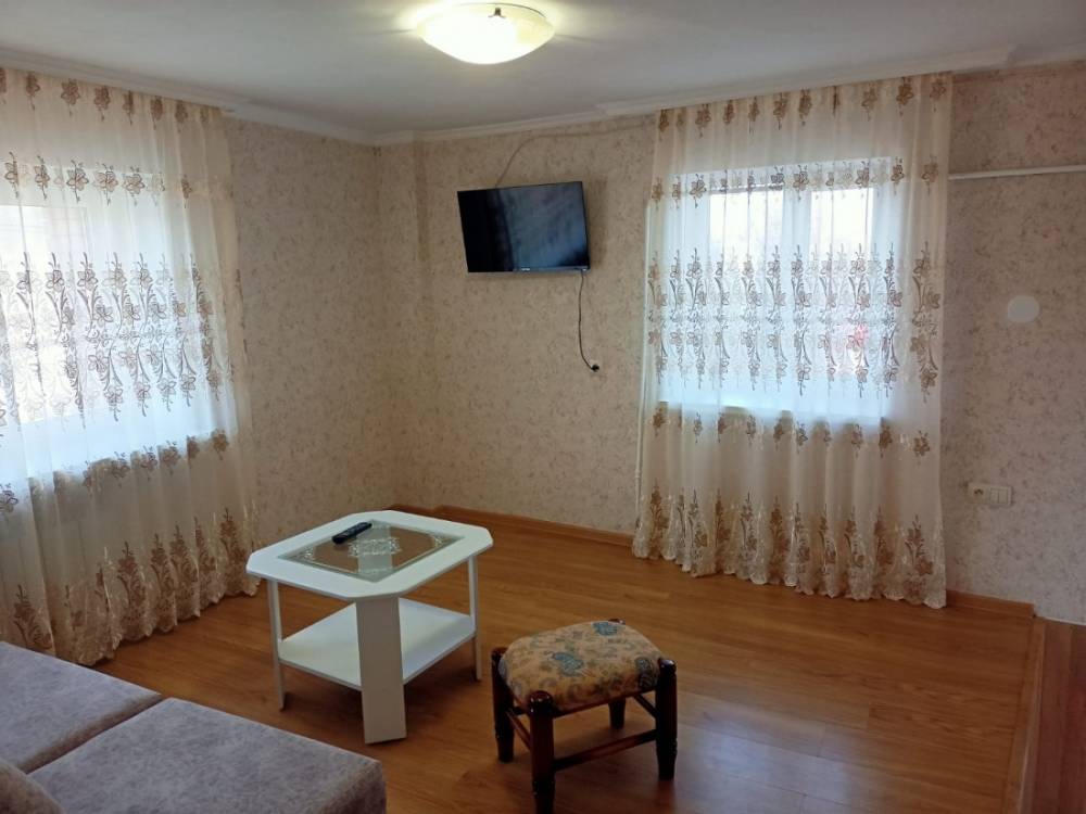 7f7e907f-d2b4-41f3-93a7-c98cebec910f