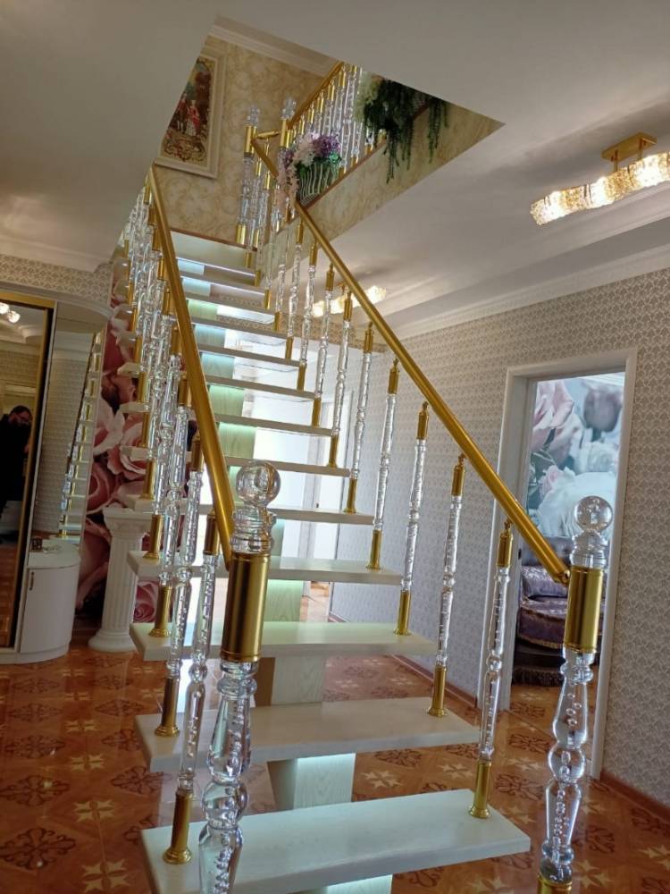 ecb50176-a9d5-4d46-a8ac-d1b717b3e76d