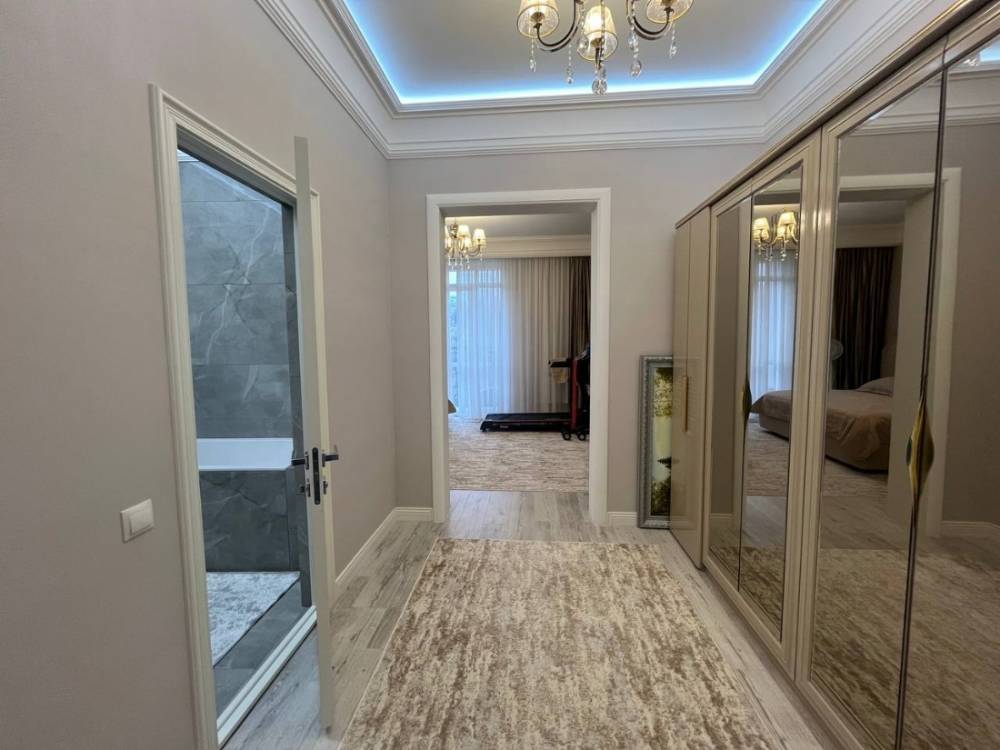 whatsapp image 2025-11-27 at 09.46.01