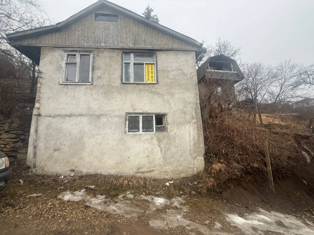 ba3f2f0a-012d-4e49-9216-e0d97ddfd24d