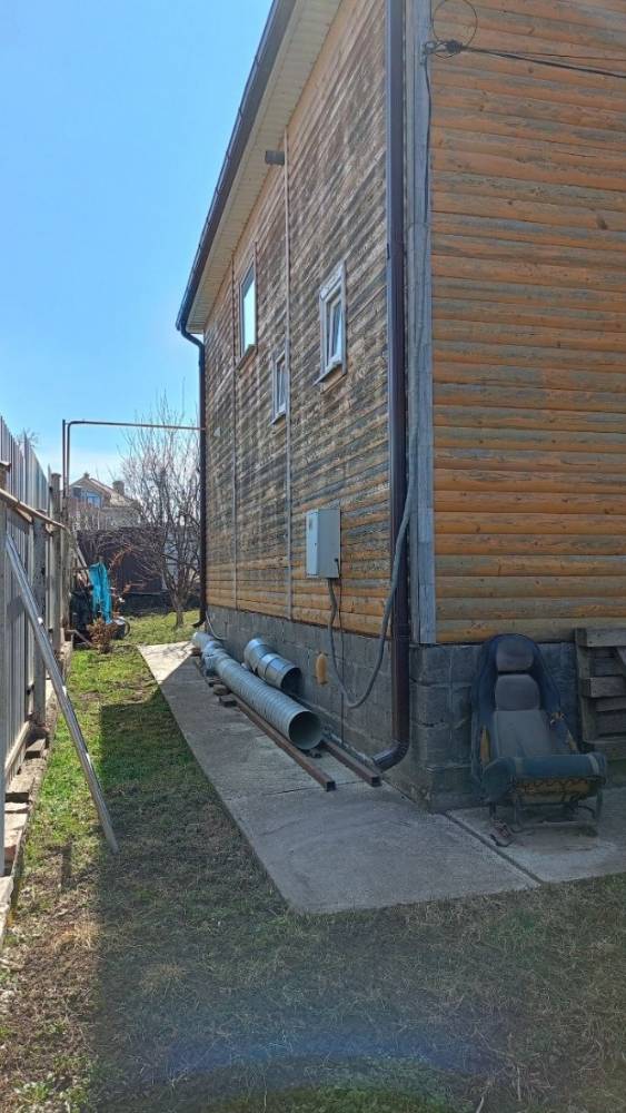 photo_5344028404426151372_y