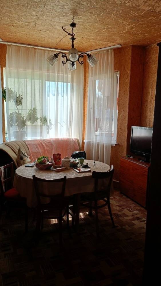 photo_5344028404426151377_y