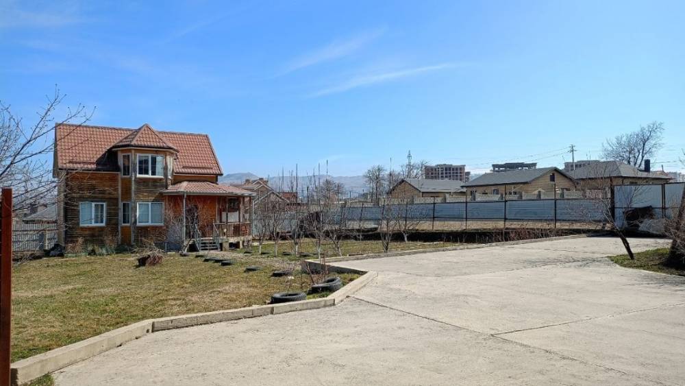 photo_5344028404426151365_y