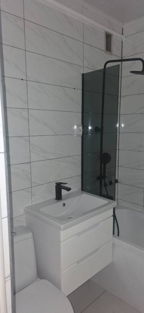 photo_5343758796444079194_y