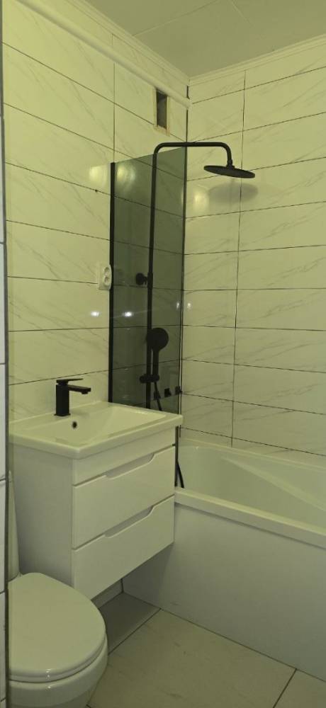 photo_5343758796444079177_y