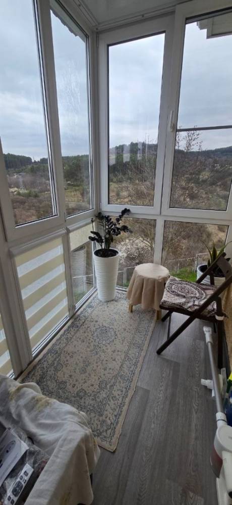 photo_5418173485713921758_y