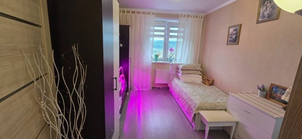 photo_5418173485713921766_y